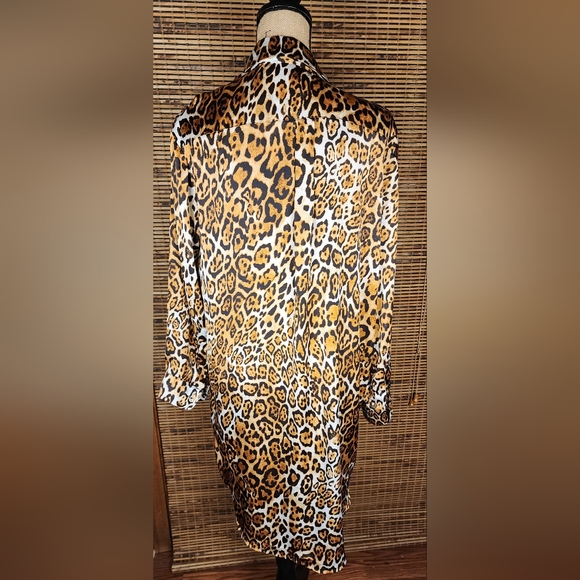 Boston Proper Long Leopard Shirt XS - Picture 6 of 9